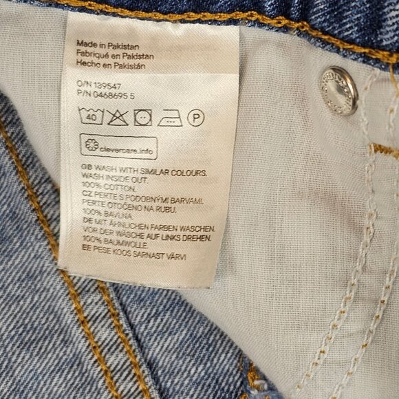 Womens 6 Light Blue Wash Distressed Festival Summer Raw Hem Jean Denim Shorts - Picture 9 of 10